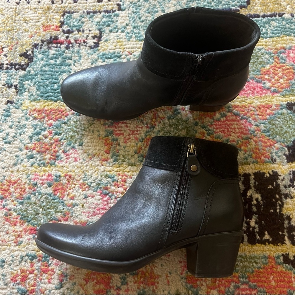 Clark’s Black Emslie Twist Boots size 8